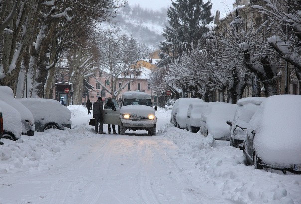 Neve in provincia di Firenze (Foto Protezione civile)
