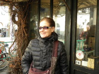 Lia, commerciante di modernariato