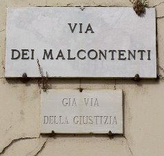 La storica via dei Malcontenti