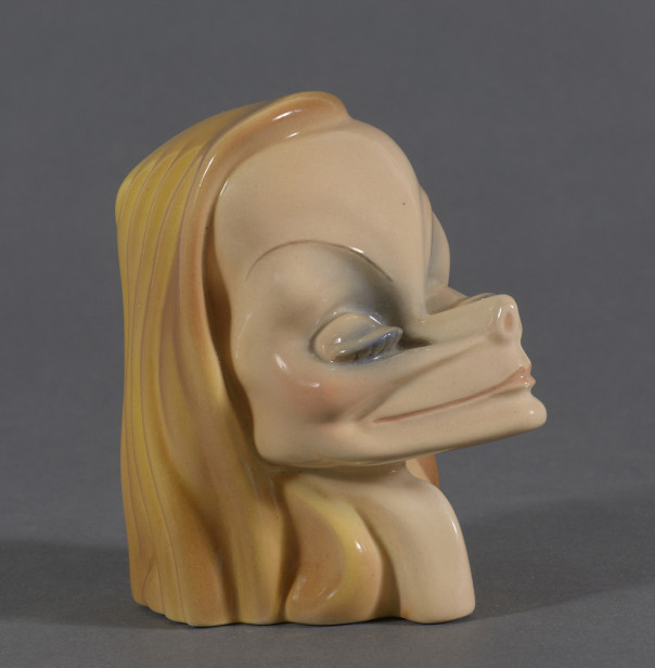 Piero Cattaneo, Greta Garbo, 1940 c., ceramica policroma per Ars Pulchra, h 12 cm.