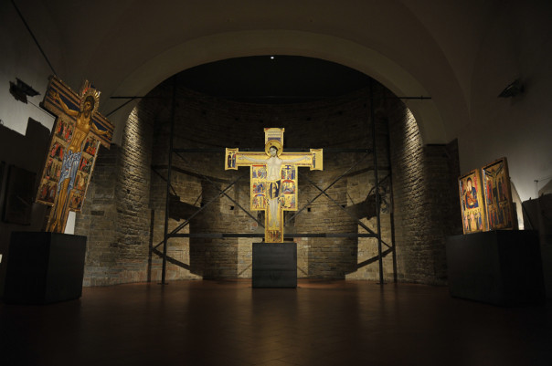 L'allestimento della mostra (Foto Garbari Gabinetto Fotografico)