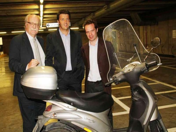 Da sinistra Carlo Bevilacqua, Matteo Renzi e Marco Carrai coinvolti nel caso tra Firenze Parcheggi, il Comune e Firenze Mobilità