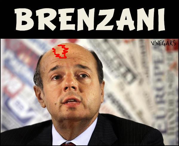 Una delle tante immagini curiose apparse stamani sul profilo Facebook di Matteo Renzi. Il web in rivolta: "Prodi? Addio Matteo, che delusione"