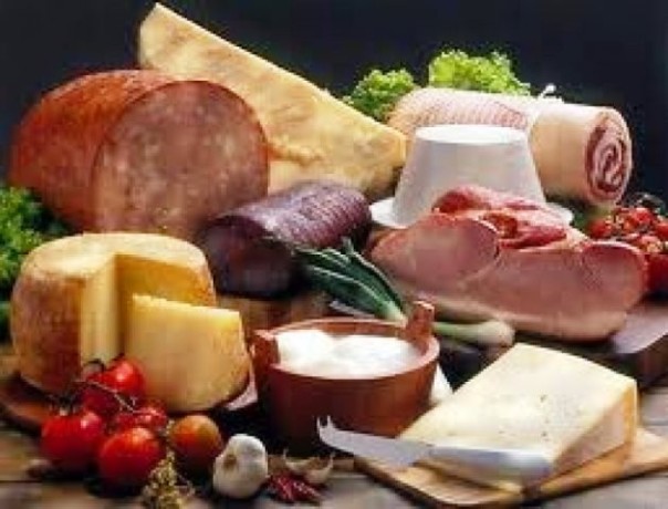 Alimenti italiani, 5,5 milioni di tonnellate finiscono nella pattumiera