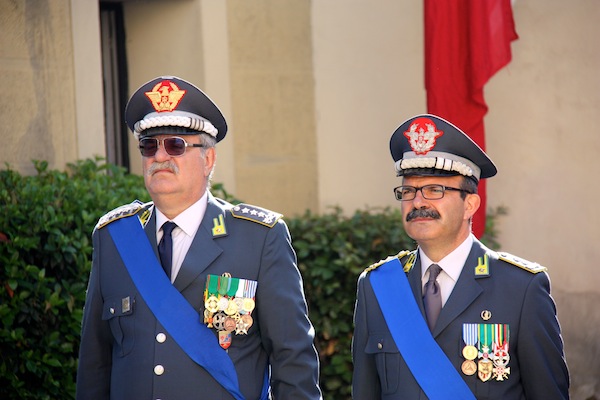 I generali Michele Adinolfi (a sin.) e Giuseppe Vicanolo