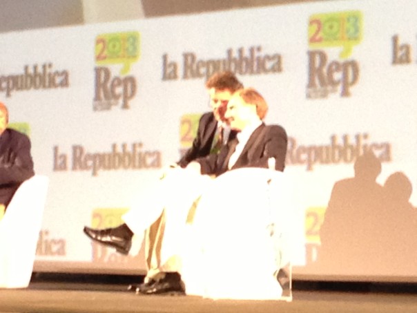 Dan Brown nel Salone dei Cinquecento a Palazzo Vecchio