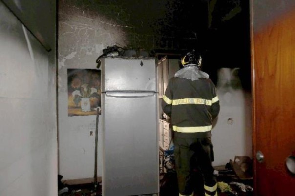 L'appartamento dove si è sviluppato l'incendio a Scandicci
