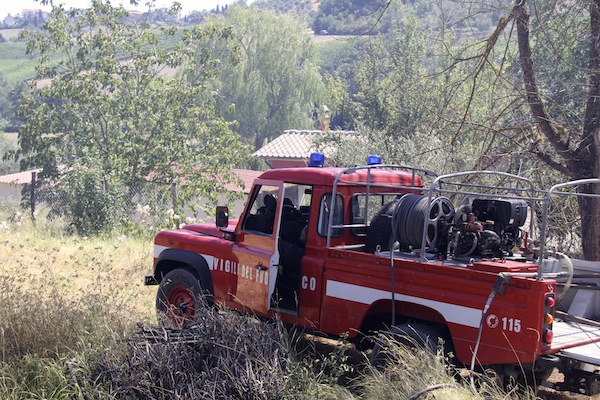 Campagnola dei Vigili del Fuoco
