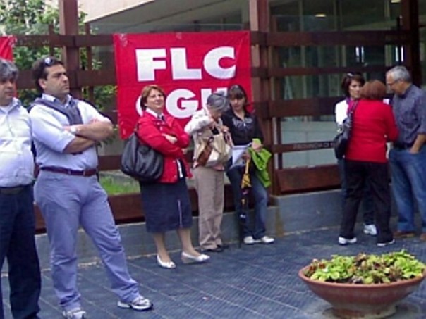 Protesta dei dipendenti della scuola Toscana per le mancate assunzioni