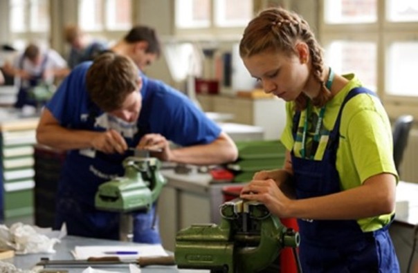 Cassa integrazione straordinaria in flessione in Toscana, in aumento quella ordinaria