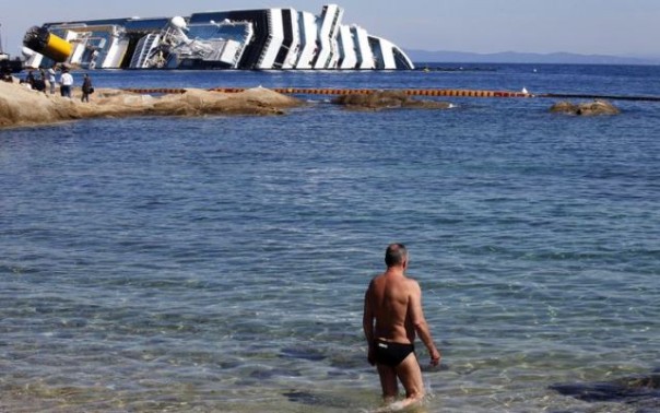 Seconda estate per i turisti al Giglio con il relitto della Concordia