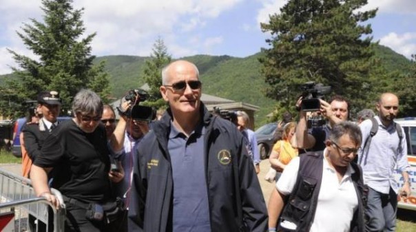 Franco Gabrielli durante la sua visita a Fivizzano