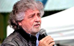 Beppe Grillo attacca nuovamente Matteo Renzi