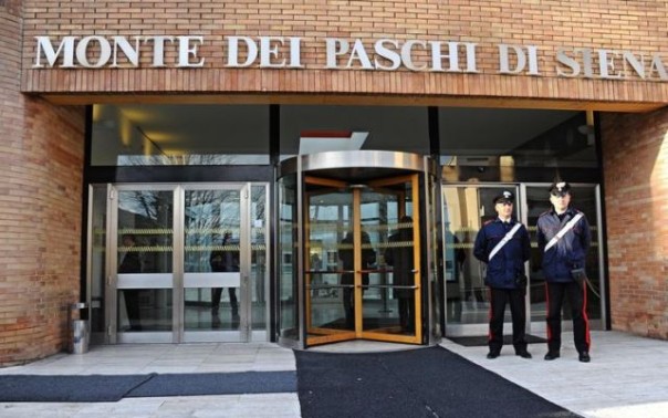 Anche un'inchiesta per evasione coinvolge gli ex vertici di Mps