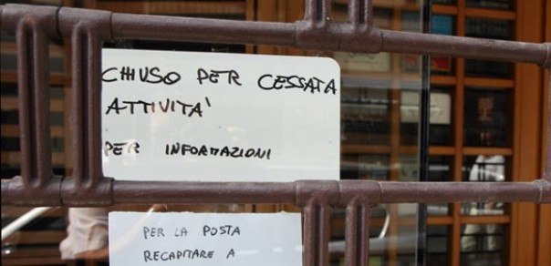 La crisi fa chiudere 11 negozi al giorno in Toscana