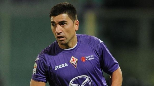 David Pizarro, centrocampista della Fiorentina