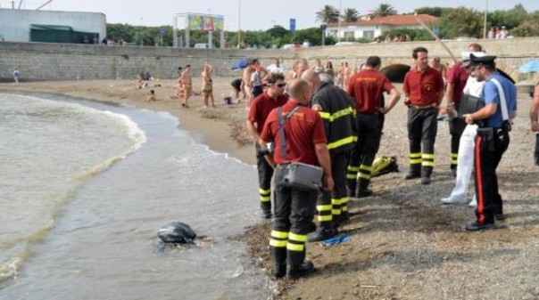 Il ritrovamento dei resti di cadavere sulla spiaggia di Livorno