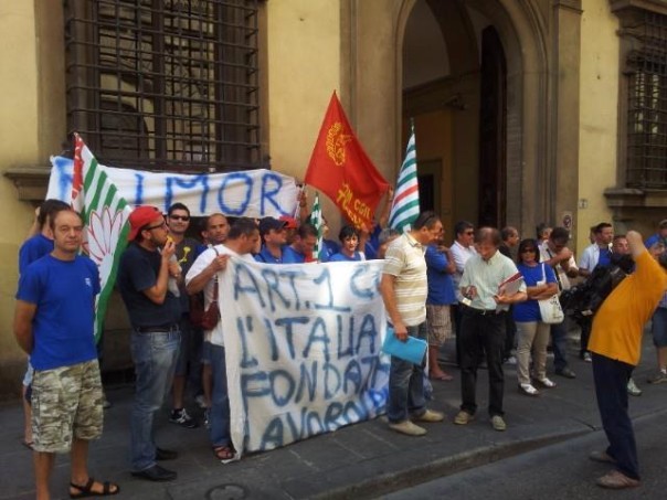 Presidio dei lavoratori della Rimor sotto il Consiglio regionale della Toscana