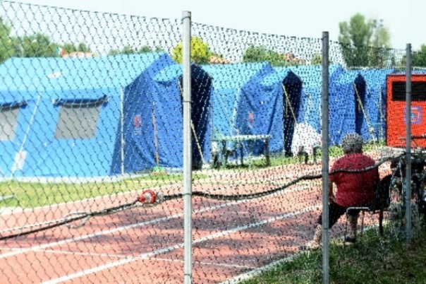 Una delle tendopoli allestite in Lunigiana dopo il terremoto