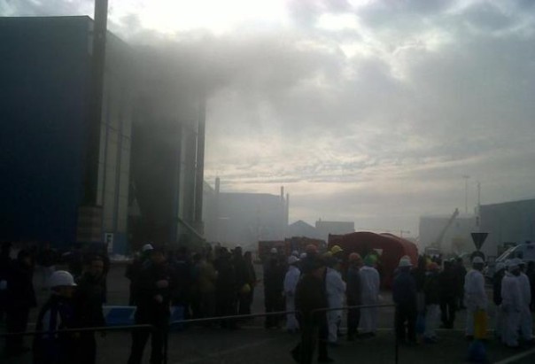 Fiamme al cantiere Azimut-Benetti a Livorno