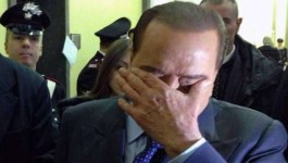 Il Pd all'attacco di Berlusconi condannato