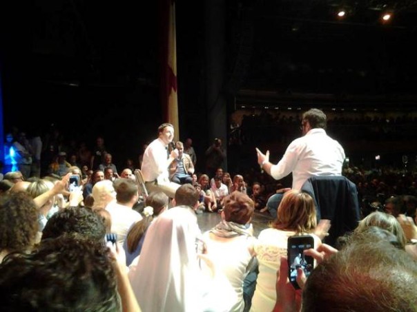 Matteo Renzi sul palco della festa Pd a Firenze