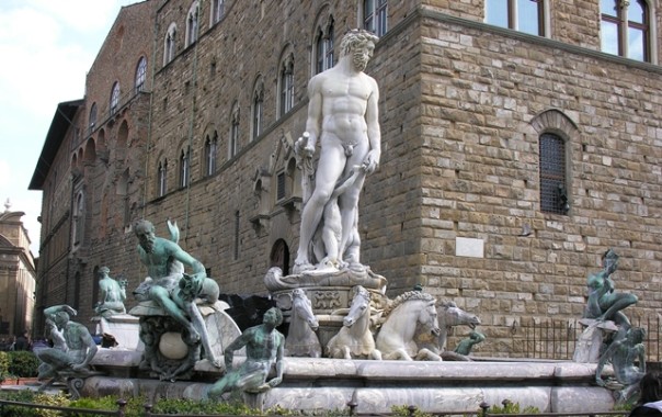 Fontana del Nettuno in piazza della Signoria a Firenze
