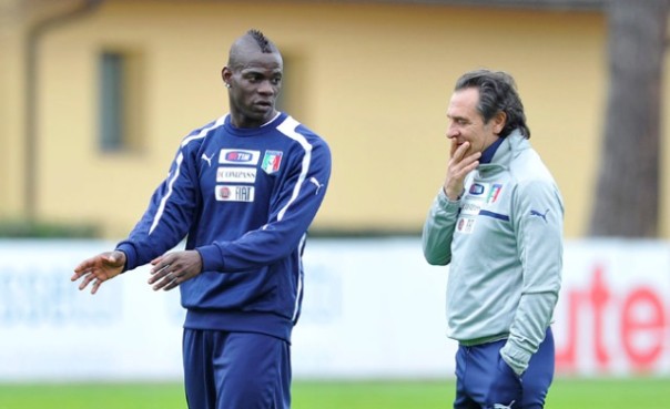 Balotelli e Prandelli a Coverciano