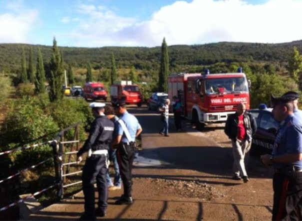 Le ricerche di padre e figlio dispersi dopo l'esondazione del torrente Satello nel grossetano