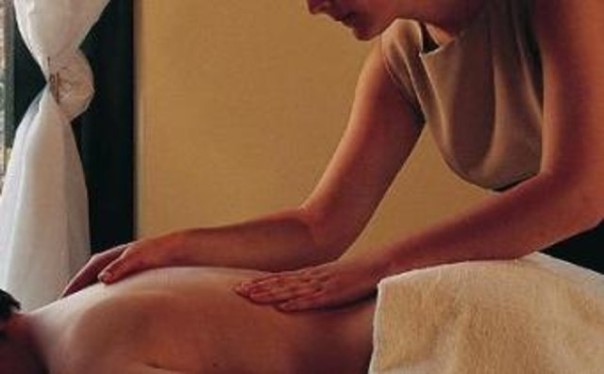 Sequestrato centro massaggi, in realtà casa d'appuntamenti