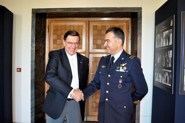 Silvio Bortolotti e il colonnello Claudio Icardi