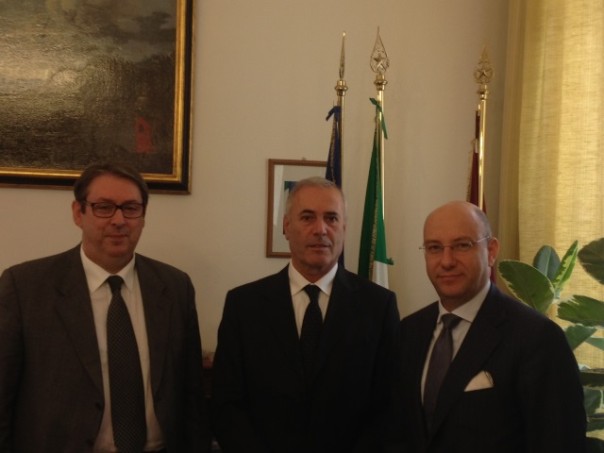 Il Questore Micillo ed il presidente di Confcommercio De Ria