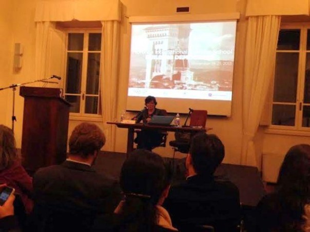 Il ministro Carrozza in cattedra (foto ufficio stampa Autumn School)