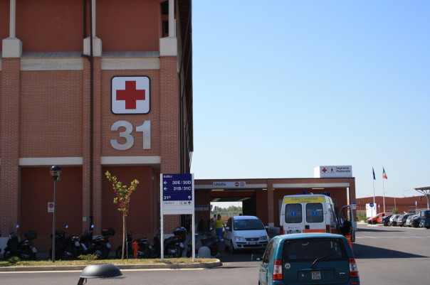 L'ospedale di Cisanello dove è ricoverata la ragazza