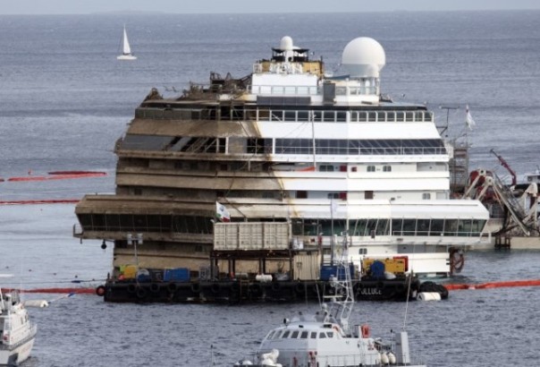 Concordia via entro giugno dall'Isola del Giglio