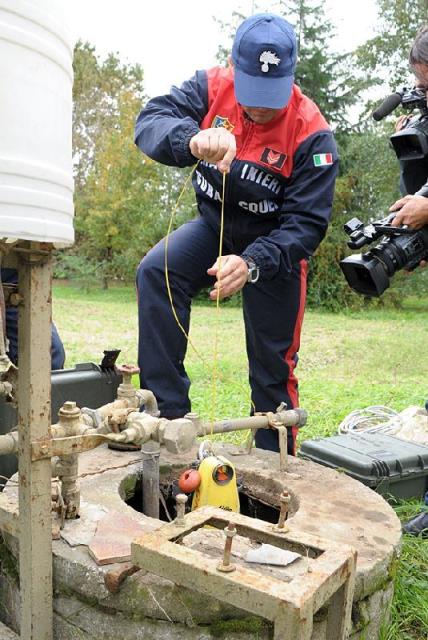 I militari dell'Arma hanno ispezionato vari pozzi e anfratti dal giorno della scomparsa di Roberta