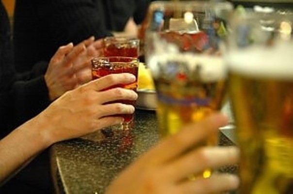 In vigore fino al 6 gennaio, stop vendita dalle 21 alle 6