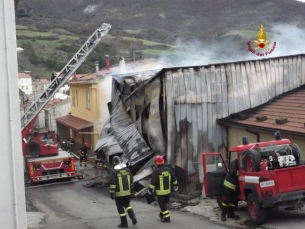 Incendio al caseificio di Stribugliano in Maremma