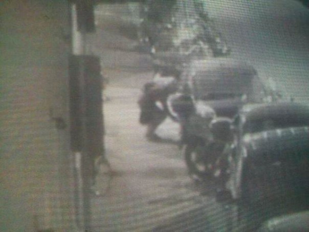 La donna ha colpito varie volte a Campo di Marte