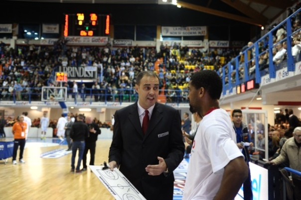 Moretti, coach di Pistoia, prima del match di Brindisi