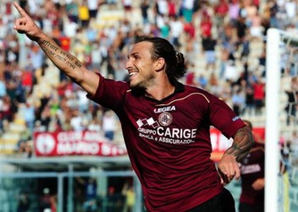 Paulinho guiderà il Livorno contro il Milan