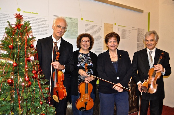 da sin. Warwick Lister, Claudia Wolvington. Antonia Ida Fontana e Michael Stüve