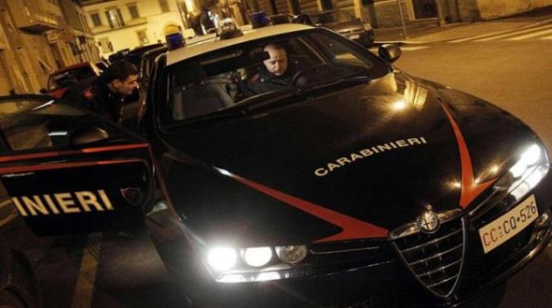 Sul luogo della spaccata di Firenze sono interevnuti i carabinieri