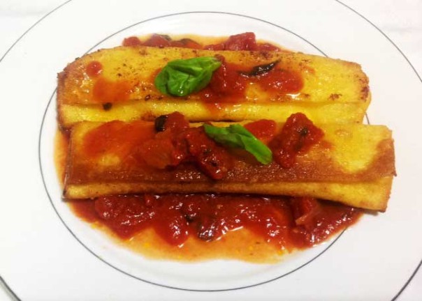Cannelloni-fritti-con-ripieno-ai-formaggi