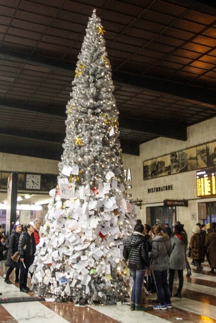 L'albero dei desideri alla stazione di Firenze