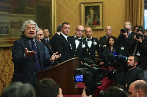 Beppe Grillo dopo l'incontro con Matteo Renzi