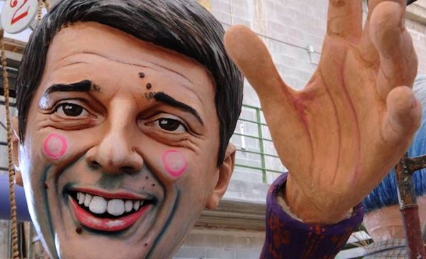 Renzi al Carnevale Viareggio 2013