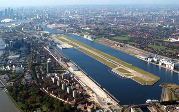 Il London City Airport è lo scalo più vicino al centro della capitale inglese