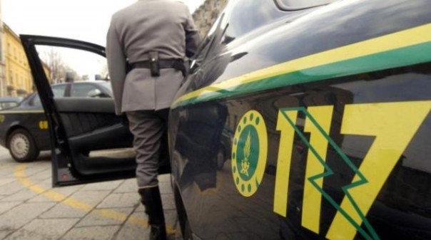Operazione della Guardia di Finanza alla periferia di Firenze