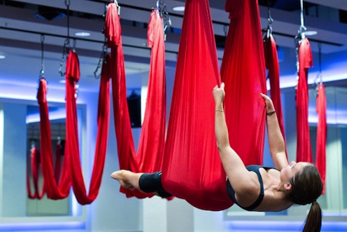 Antigravity-yoga, nel festival alla Fortezza
